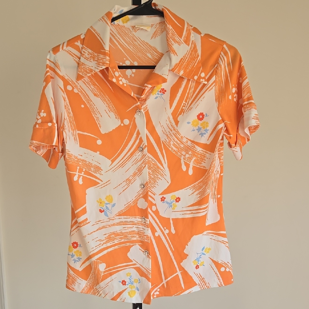 Vintage 1970's Spring Floral Polyester Top Size: Small